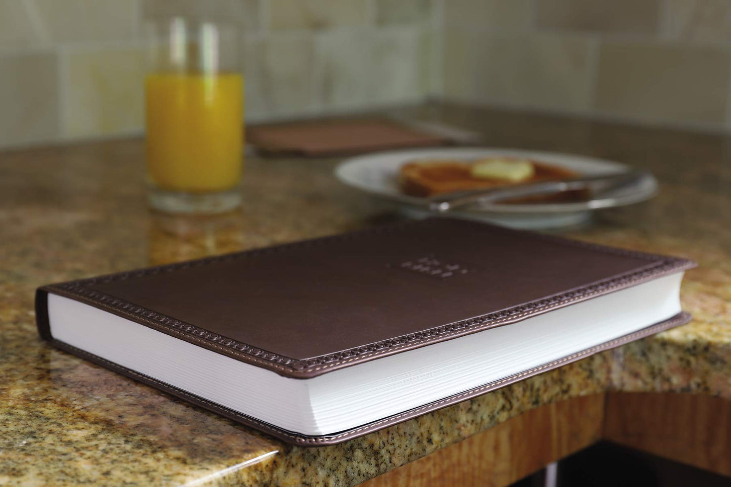 NIV, Value Thinline Bible, Large Print, Leathersoft, Brown,