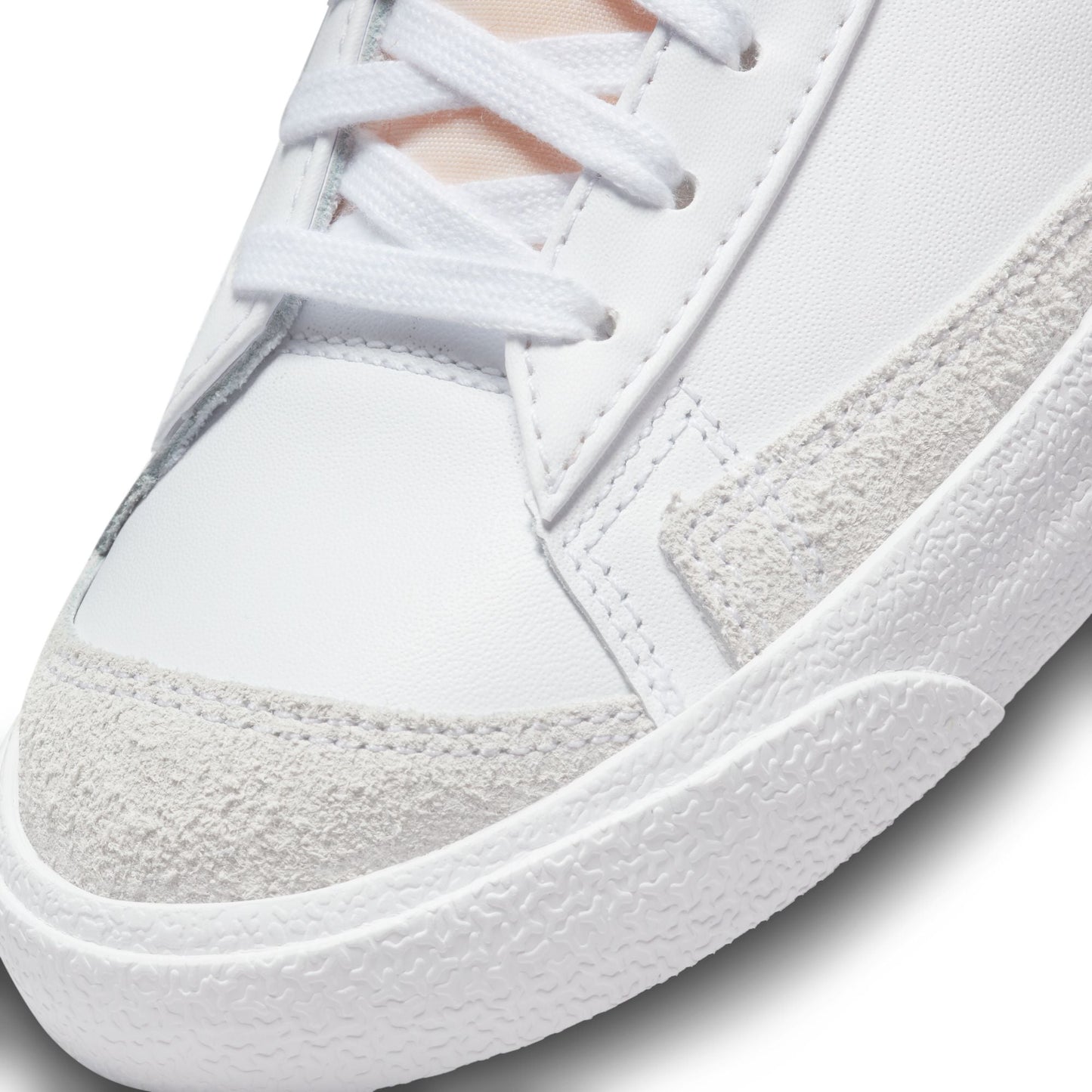 Nike Womens Blazer Mid '77 - White/Pink Oxford