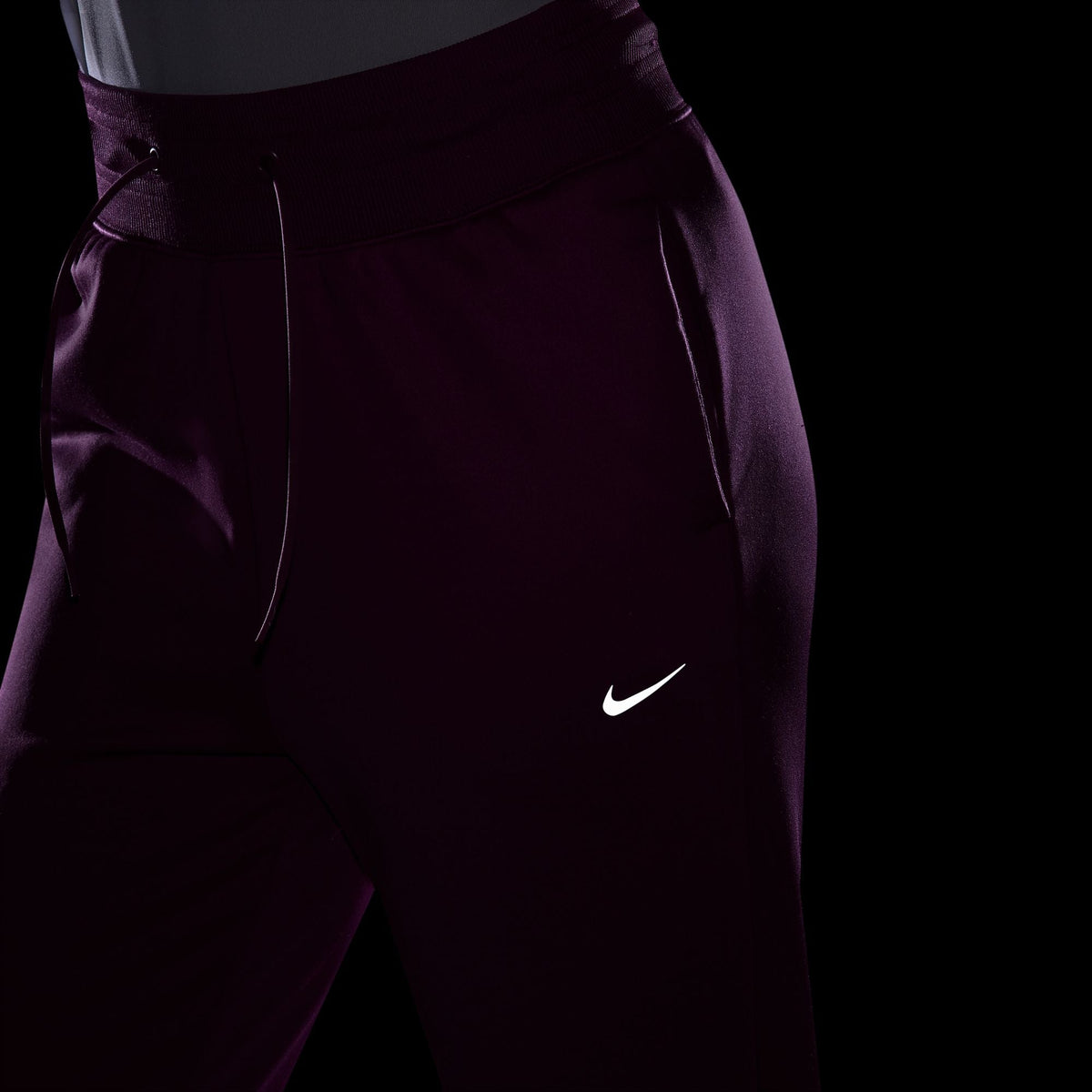 Nike Women's Therma-FIT One - Hot Fuchsia