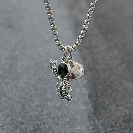 2Pcs Magnetic Couple Necklace Astronaut Pendant Heart Star Choker Valentine's Day Gift