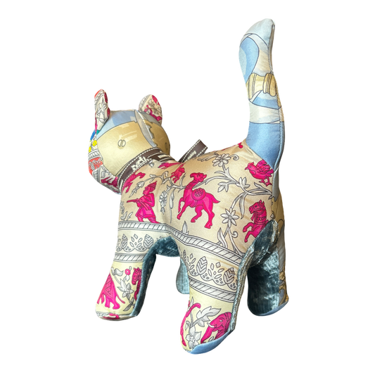 Chasse en Inde Vintage Silk Scarf Charming Kitten