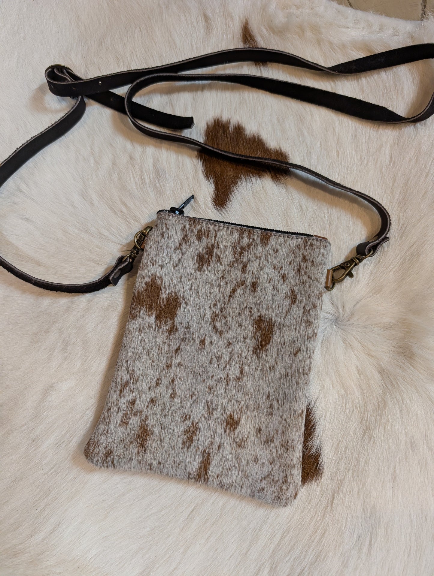 Genuine Leather Handmade Crossbody Bag – Two Unique Styles for Timeless Western Elegance