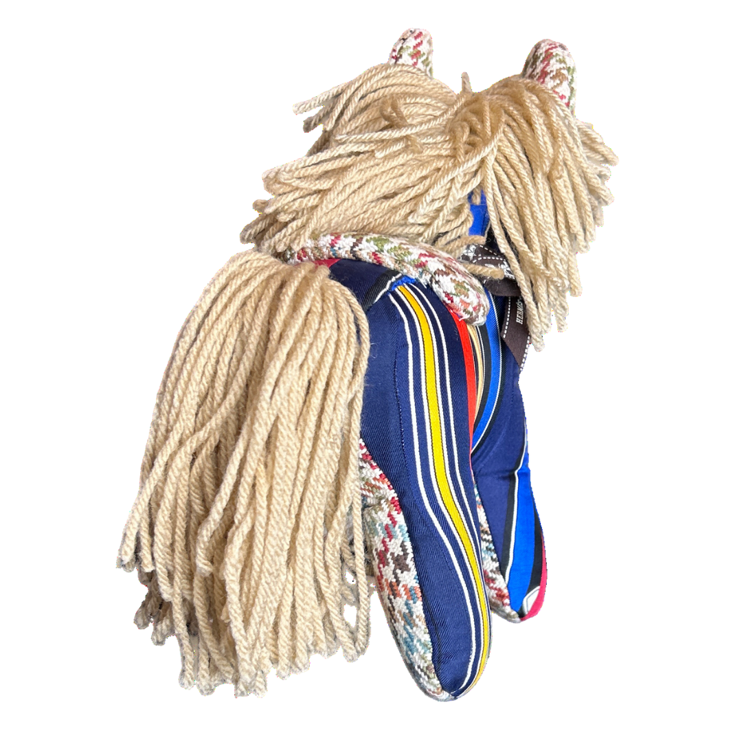 Couvertures et Tenues du Jour Vintage Silk Scarf Noble Pony