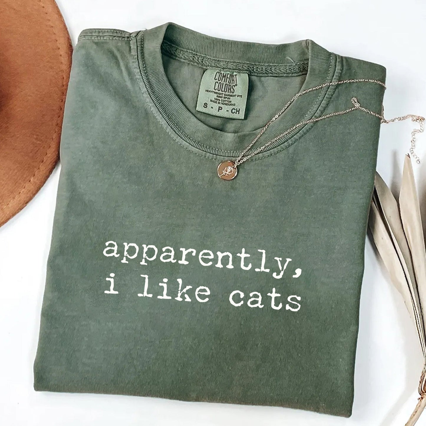 Apparently I Like Cats - Cat Lover T-Shirt
