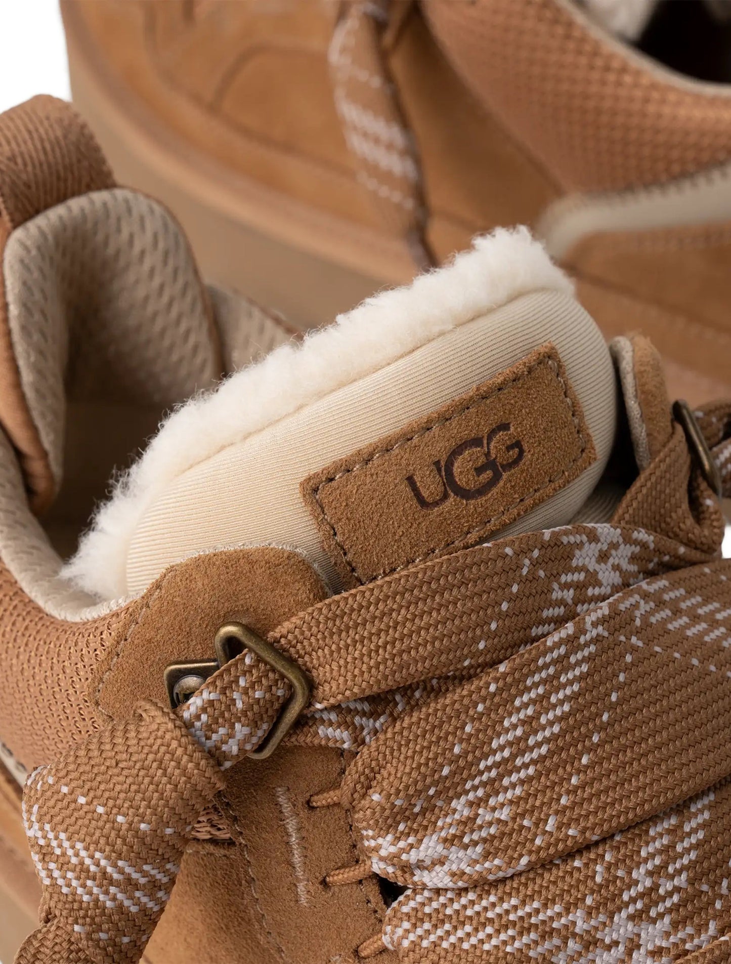 UGG Womens Lowmel - Chestnut