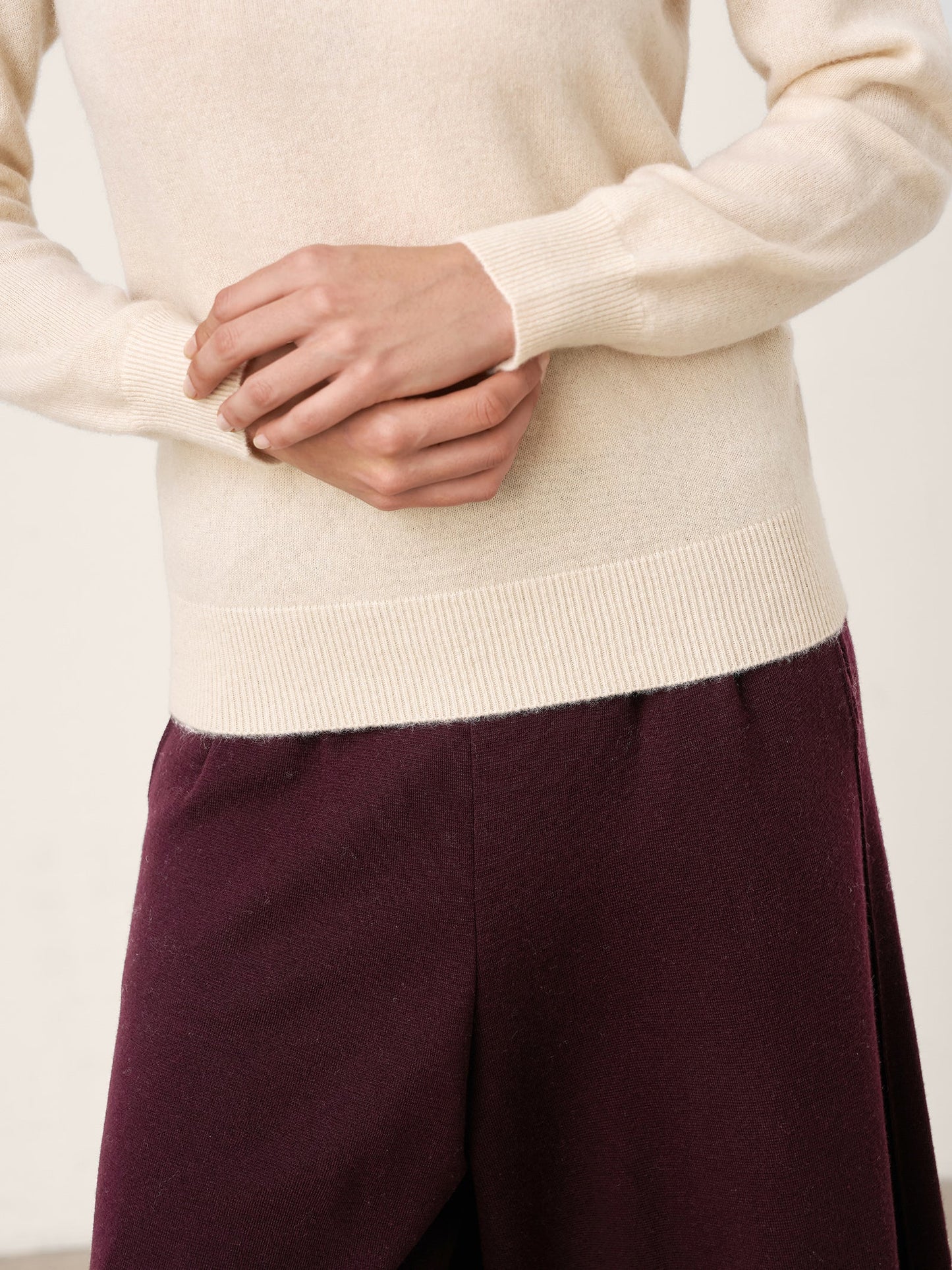 100% Mongolian Cashmere Seamless Ribbed Trims Crewneck Sweater TAWNY
