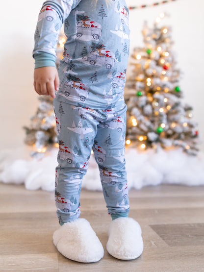 Cruisin' to Christmas 2pc Bamboo Pajamas *12-18m left