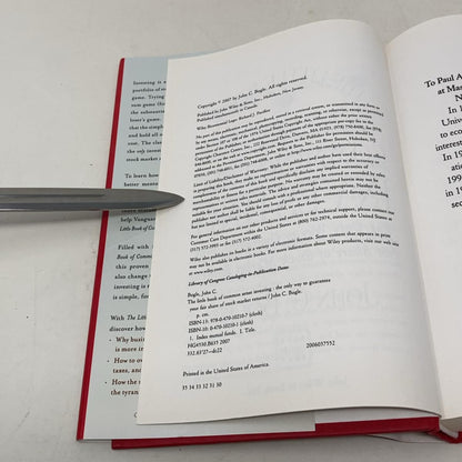 The Little Book of Common Sense Investing: The Only Way to G