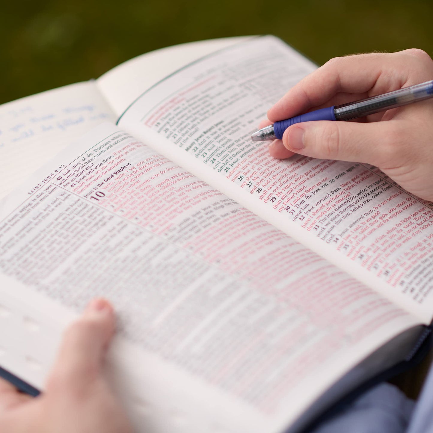 KJV Holy Bible, Giant Print Full-size Faux Leather Red Lette