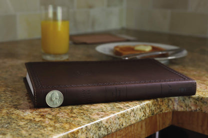 NIV, Value Thinline Bible, Large Print, Leathersoft, Brown,