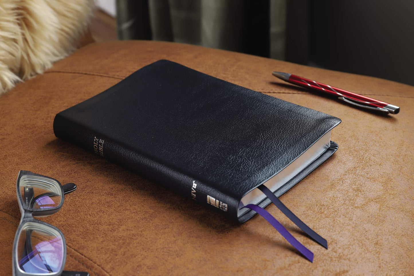 NIV, Thinline Bible, Bonded Leather, Navy, Red Letter, Comfo