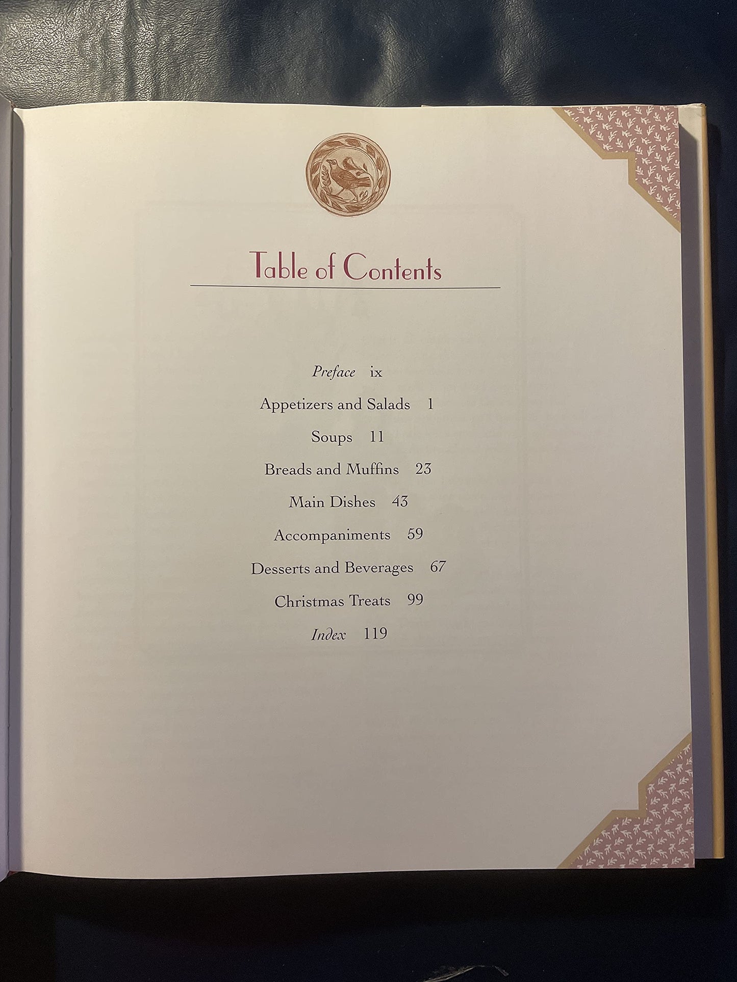 The Tasha Tudor Cookbook: Recipes and Reminiscences from Cor