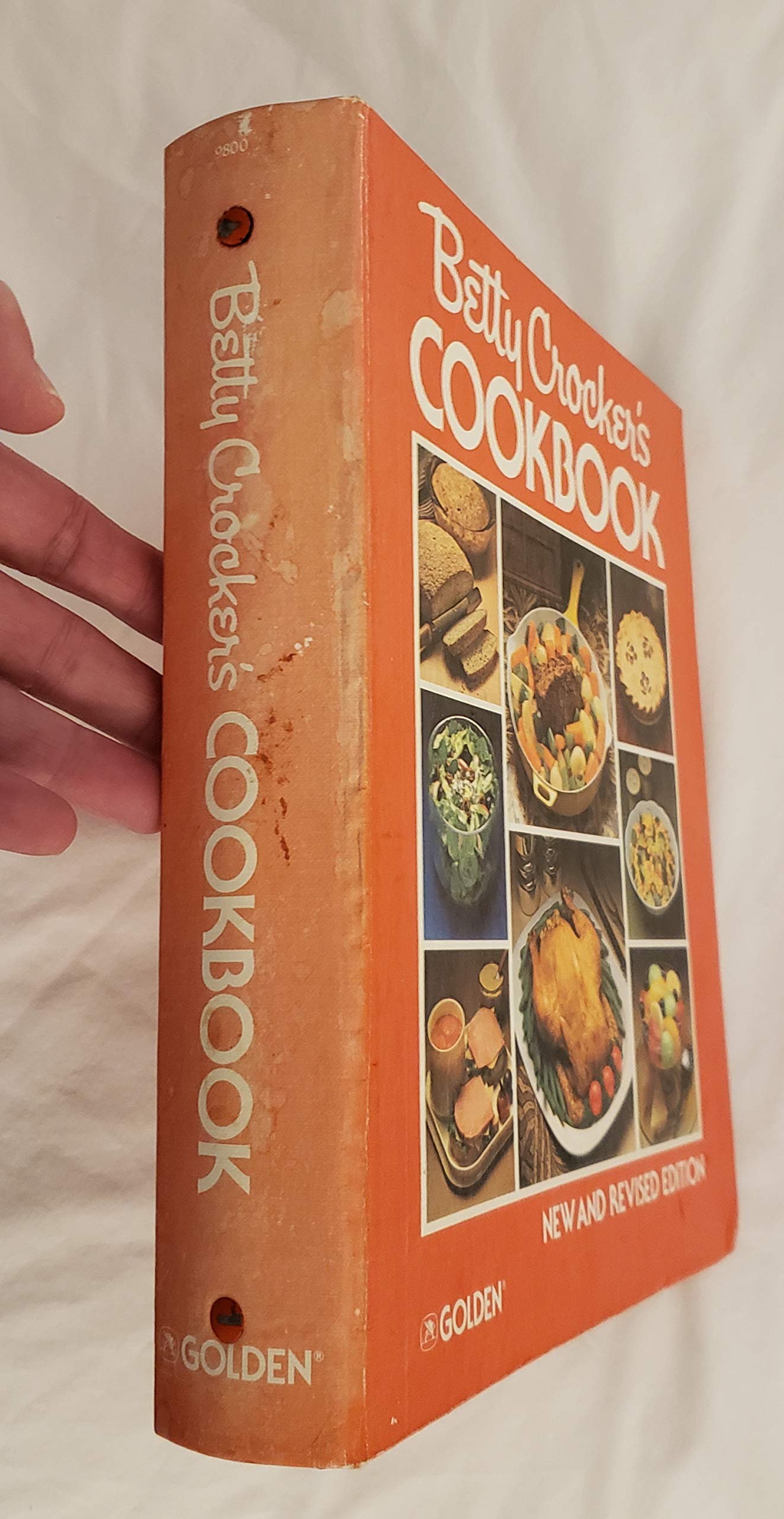 Betty Crocker's Cookbook: New and Revised Edition by Betty C