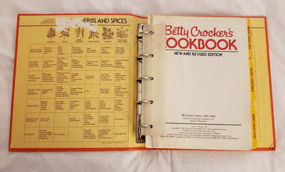 Betty Crocker's Cookbook: New and Revised Edition by Betty C