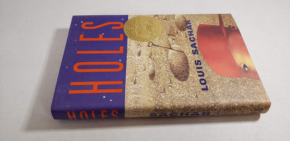 Holes (Newberry Medal Book) by Louis Sachar