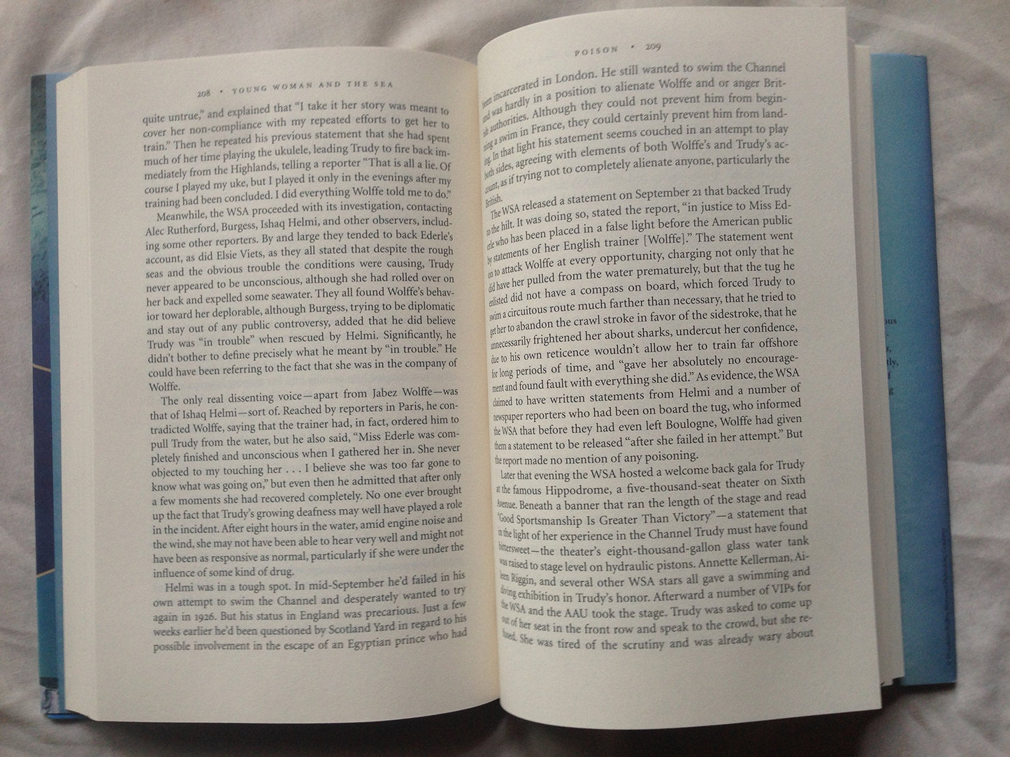 Young Woman and the Sea: How Trudy Ederle Conquered the Engl