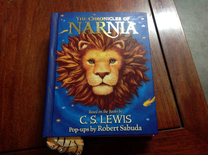 The Chronicles of Narnia Pop-up: Based on the Books by C. S.