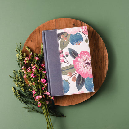 NIV, The Woman's Study Bible, Cloth over Board, Blue Floral,