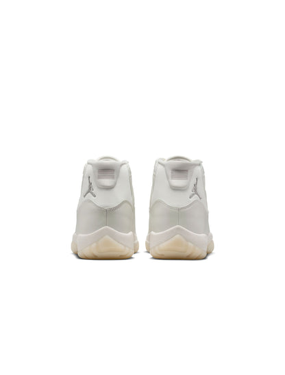 Air Jordan Womens 11 Retro - Pearl