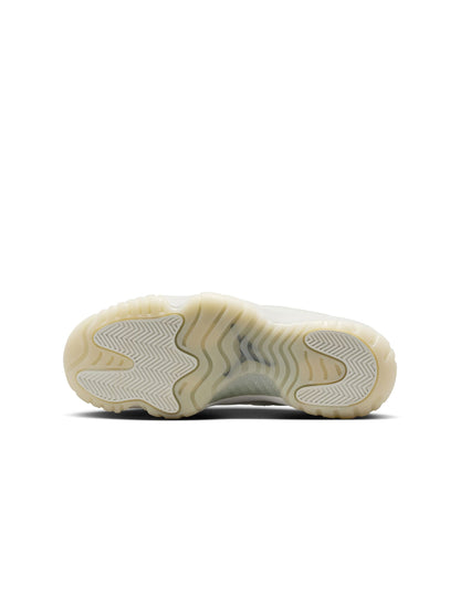 Air Jordan Womens 11 Retro - Pearl