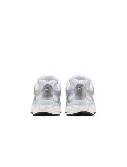 Nike Womens P-6000 - White/Metallic Silver