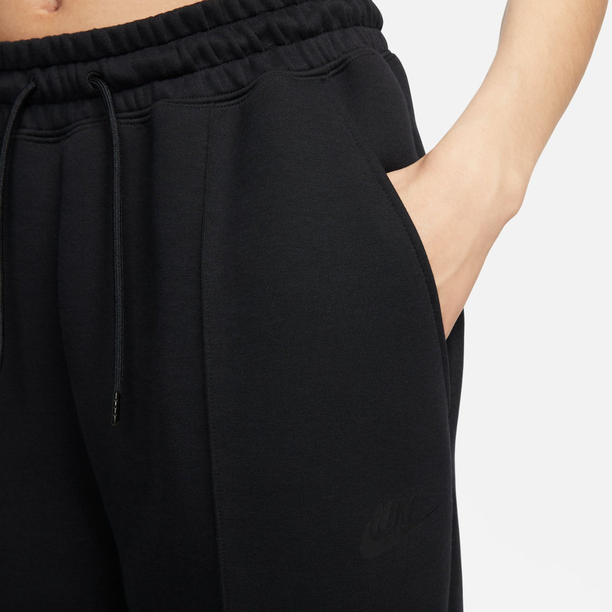 Nike Womens Sportswear Tech Fleece Windrunner - Black