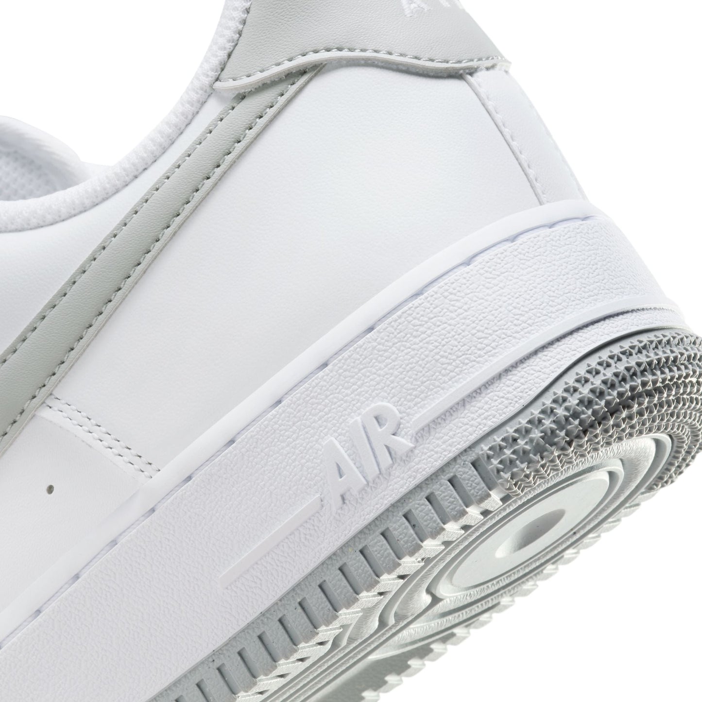 Nike Mens Air Force 1 '07 - White/Light Smoke Grey