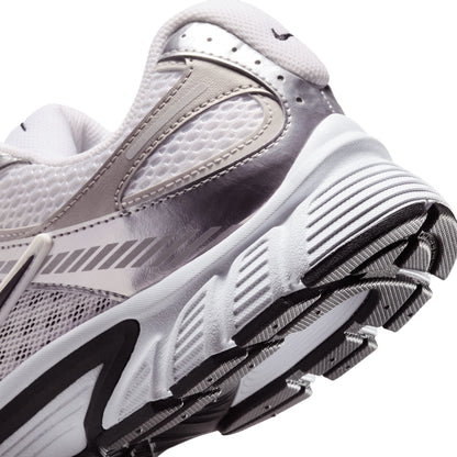 Nike Mens V5 RNR - White