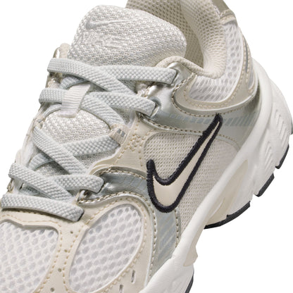 Nike (PS) V5 RNR - Summit White/Orewood Brown