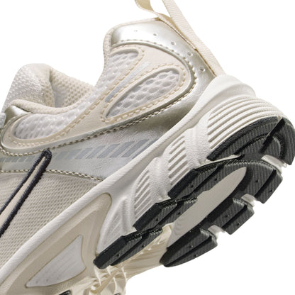 Nike (PS) V5 RNR - Summit White/Orewood Brown