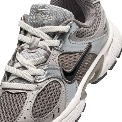Nike (Ps) V5 Runner - Cave Stone
