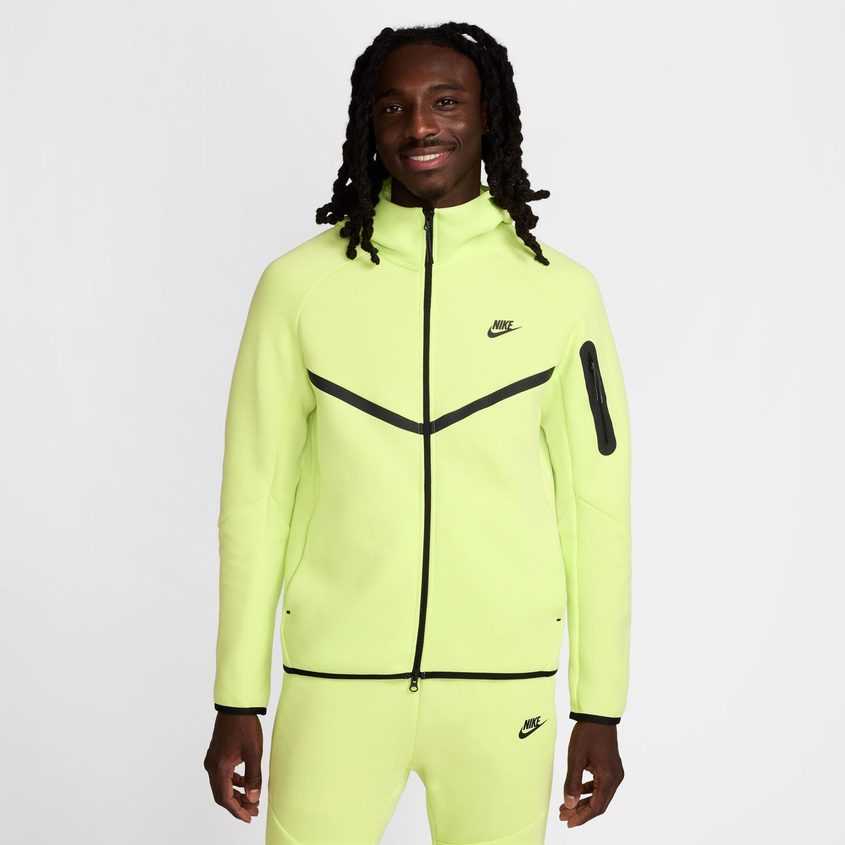 Nike Men's Tech Fleece Joggers - Light Lemon Twist