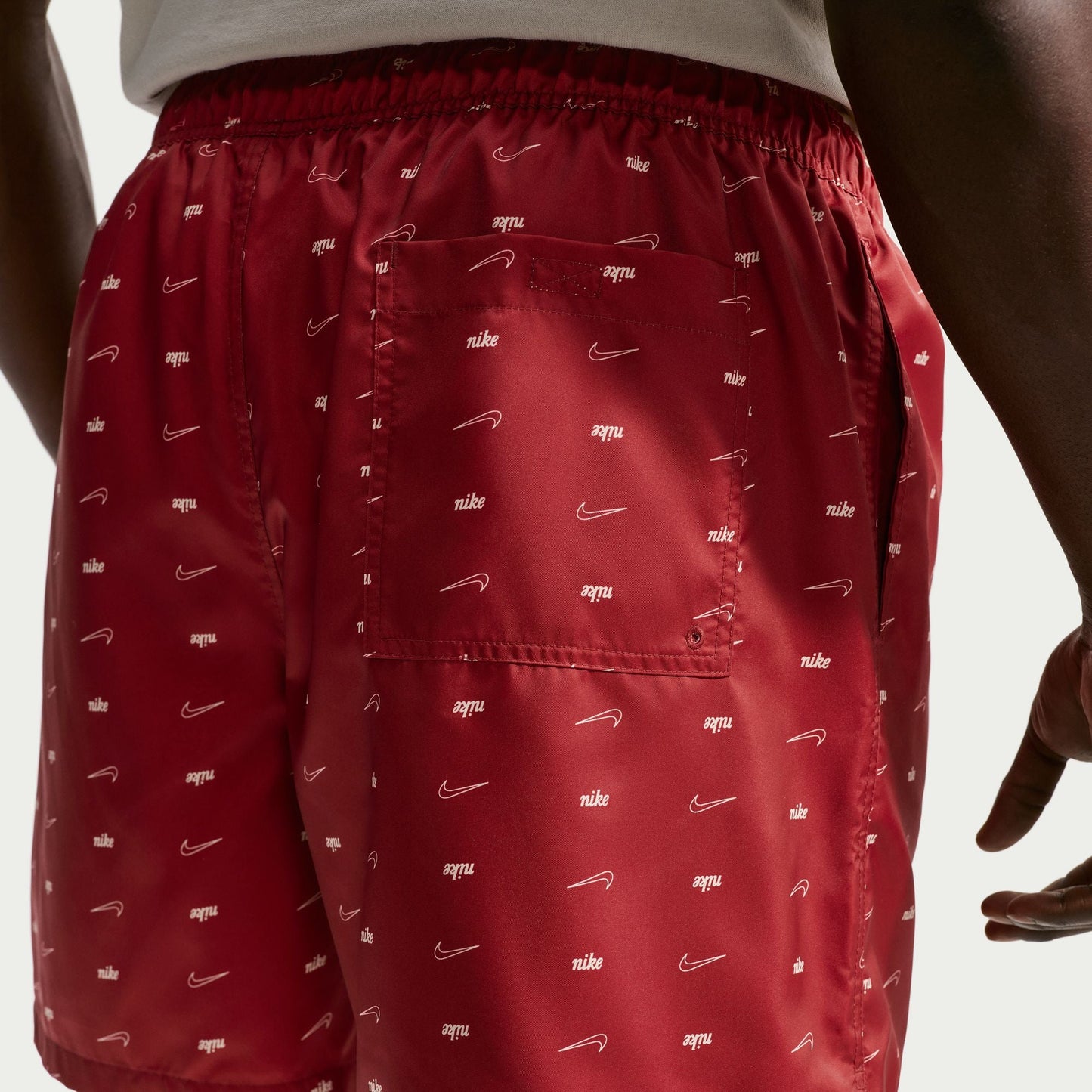 Nike Mens Sportswear Club Woven Flow Shorts - Team Crimson