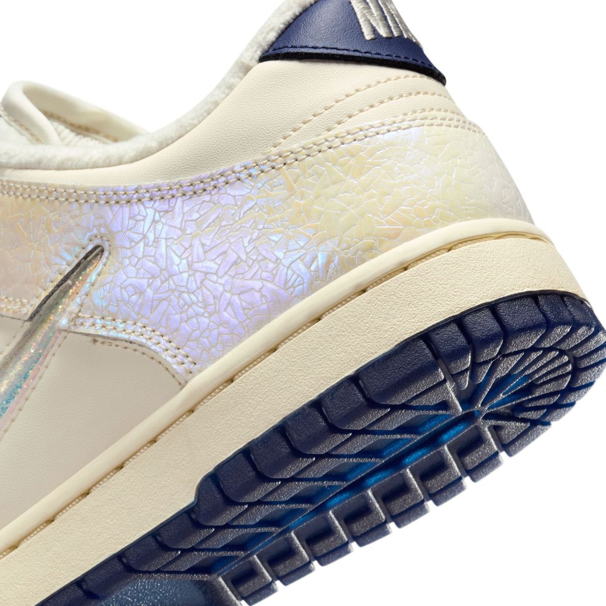 Nike Womens Dunk Low - Soft Pearl
