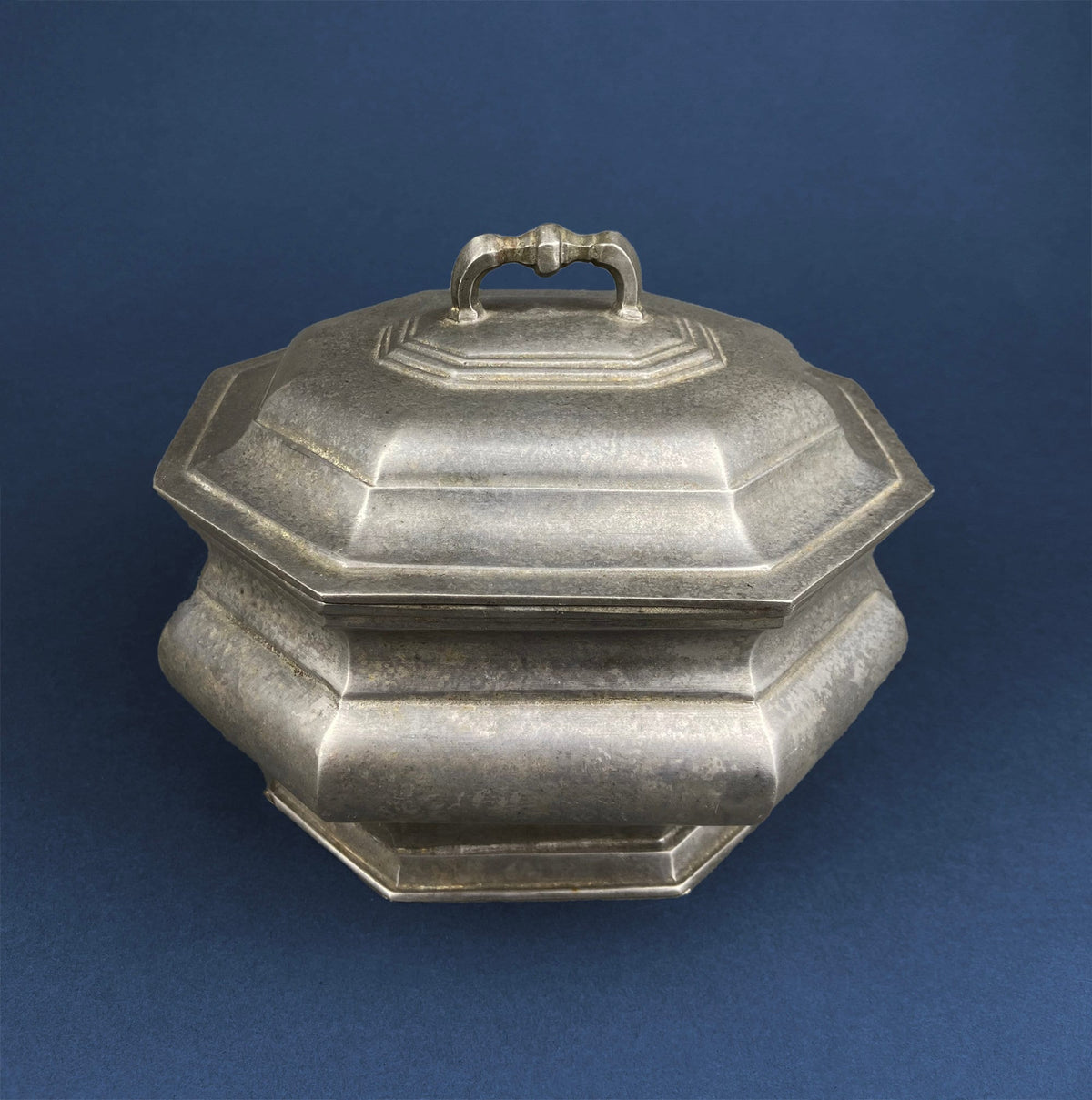 Antique Italian Pewter Box with Hinged Lid. Large Pewter Bowl Made in Italy. Trinket or Jewelry Box.