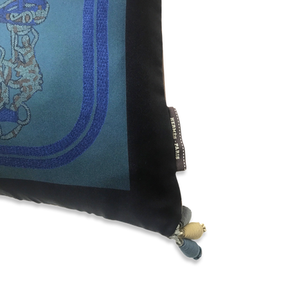 Brides de Gala Brodé Main Vintage Silk Scarf Pillow 17"