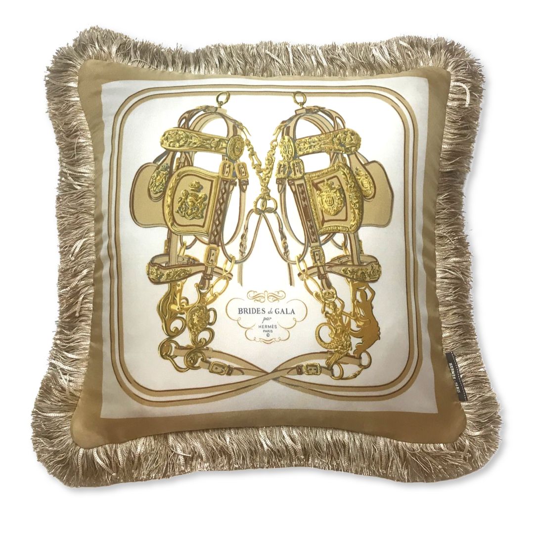 Brides de Gala Sable Vintage Silk Scarf Pillow 19"