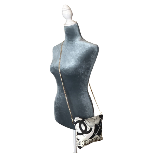 CC Logo Camellia Noir Vintage Scarf Crossbody Bag