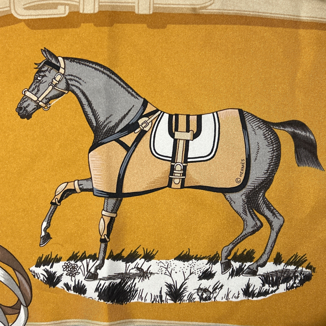 Couvertures et Tenues du Jour Vintage Silk Scarf & Cashmere Throw Blanket