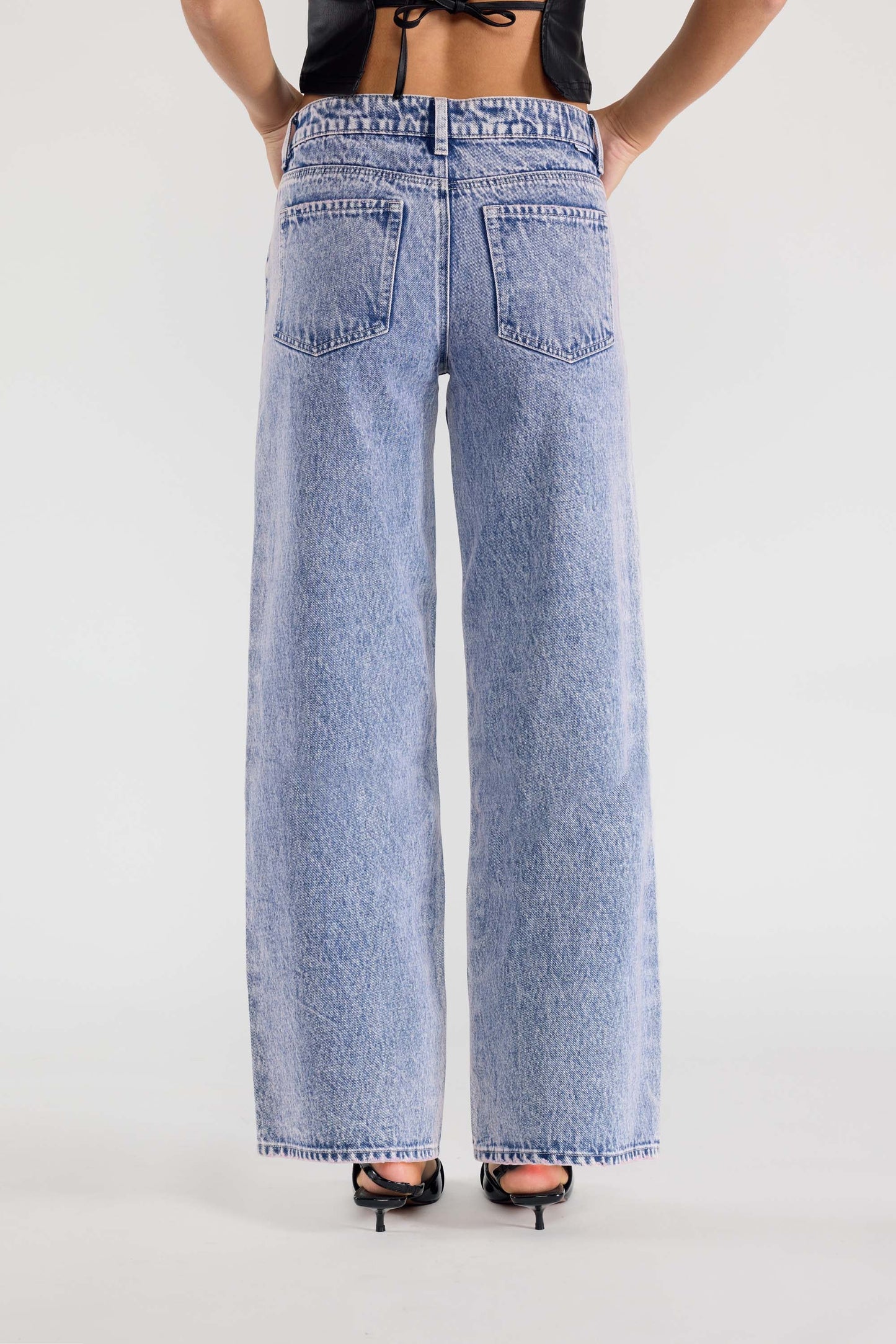Mid Waist Relaxed Wide Leg Jeans