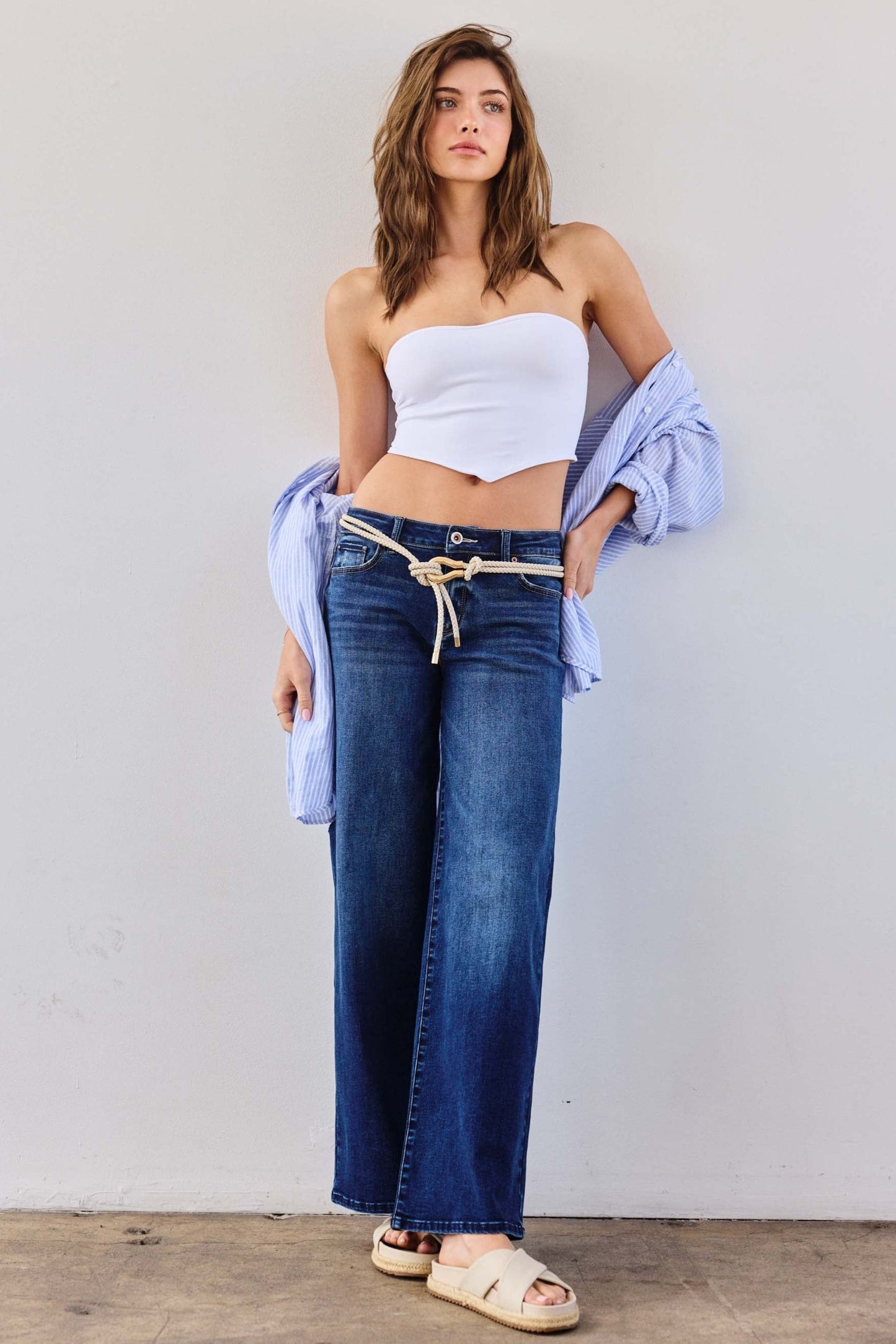 Low Waist Relaxed Wide Leg Jeans