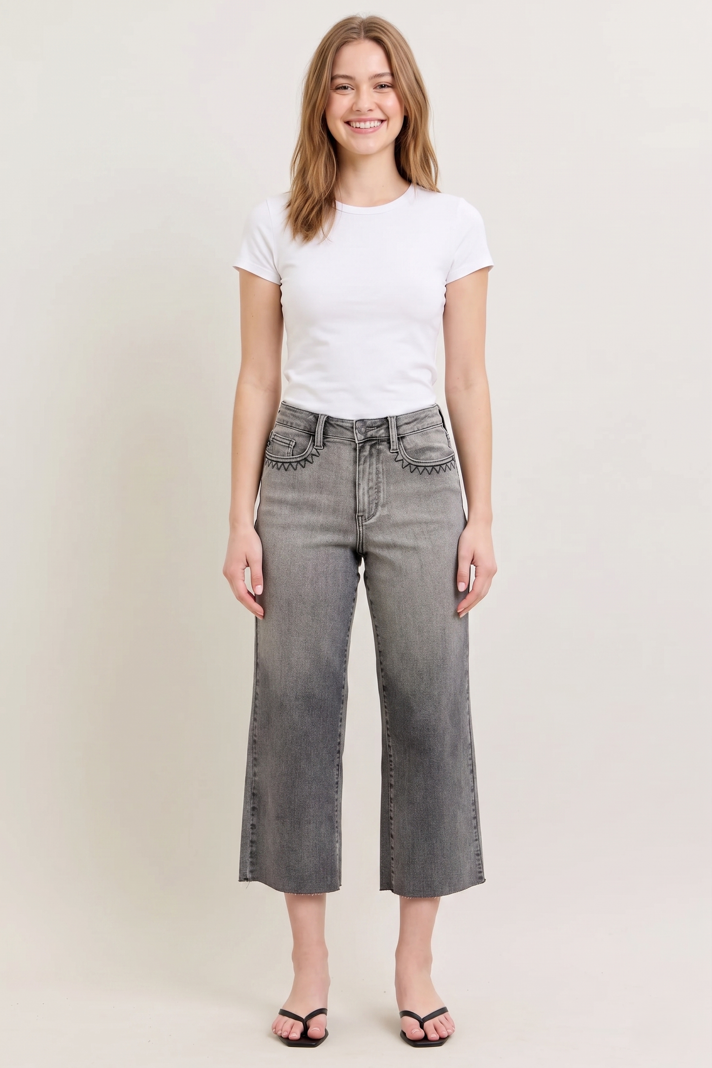 Judy Blue Gray Wash Wide Leg Capri Denim Jeans