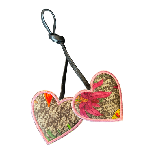 GG Logo Flora Scarf Double Heart Bag Charm