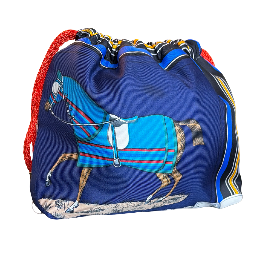 Couvertures et Tenues du Jour Blue Vintage Silk Scarf Drawstring Crossbody Bag