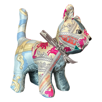Chasse en Inde Vintage Silk Scarf Charming Kitten