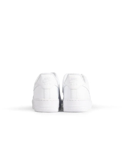 Nike Big Kids Air Force 1 LE – Triple White