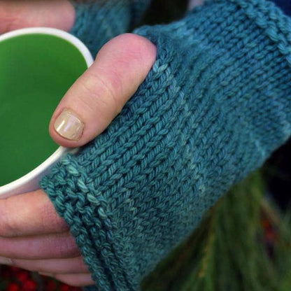 Cestari Fingerless Mittens Knit Kit