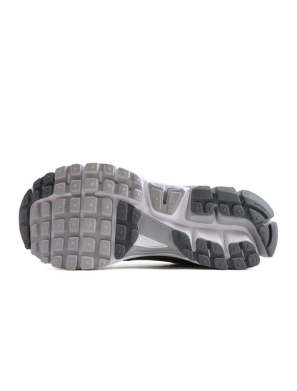 Nike Mens Zoom Vomero 5 - Wolf Grey/White