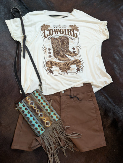 Ivory Boat Neck Short Sleeve Knit Top with Boot Design