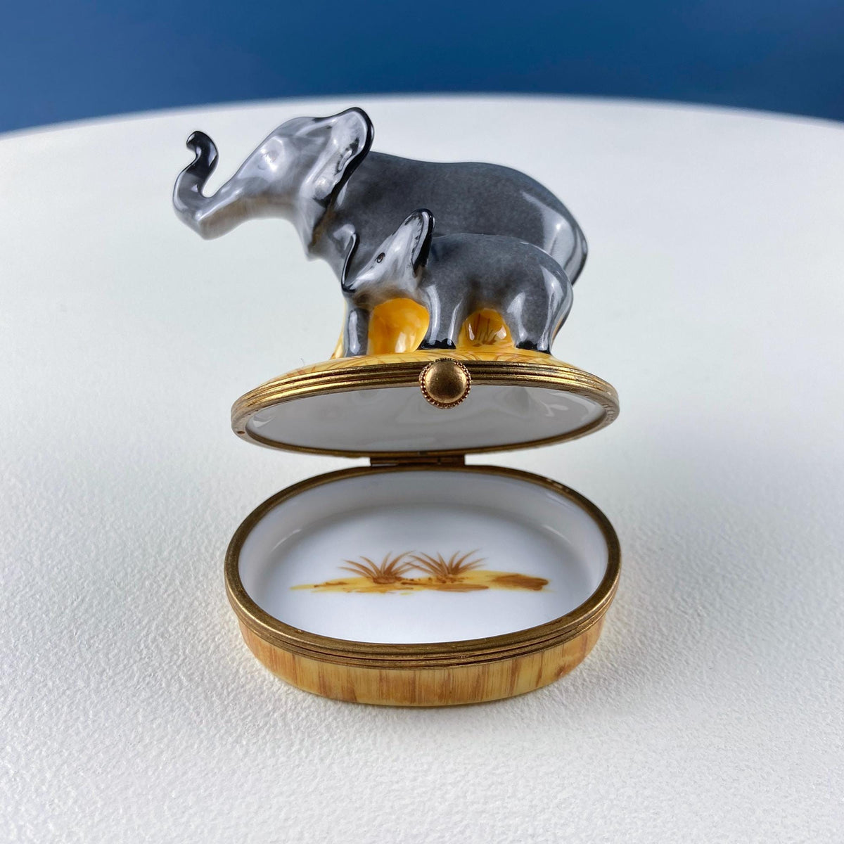 Mom and Baby Elephants Vintage Retired Limoges Miniature Box. Collectible Porcelain & Brass Trinket Ring Pill Box. African Safari Design.